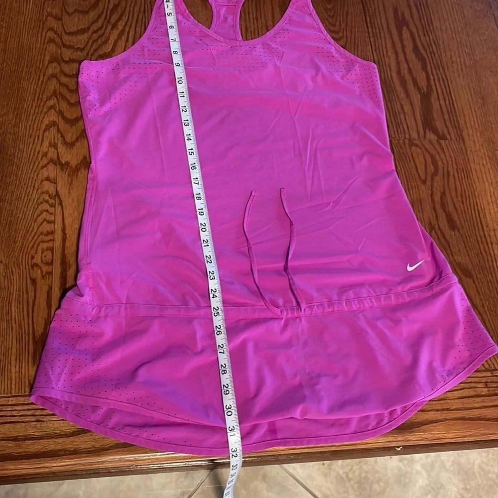 NIKE Dri Fit racer back women’s performance sport top purple vented draw string